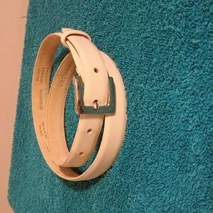 Liz Claiborne White Vintage Leather Bonded Women's Belt With Glossy Finish SZ Me